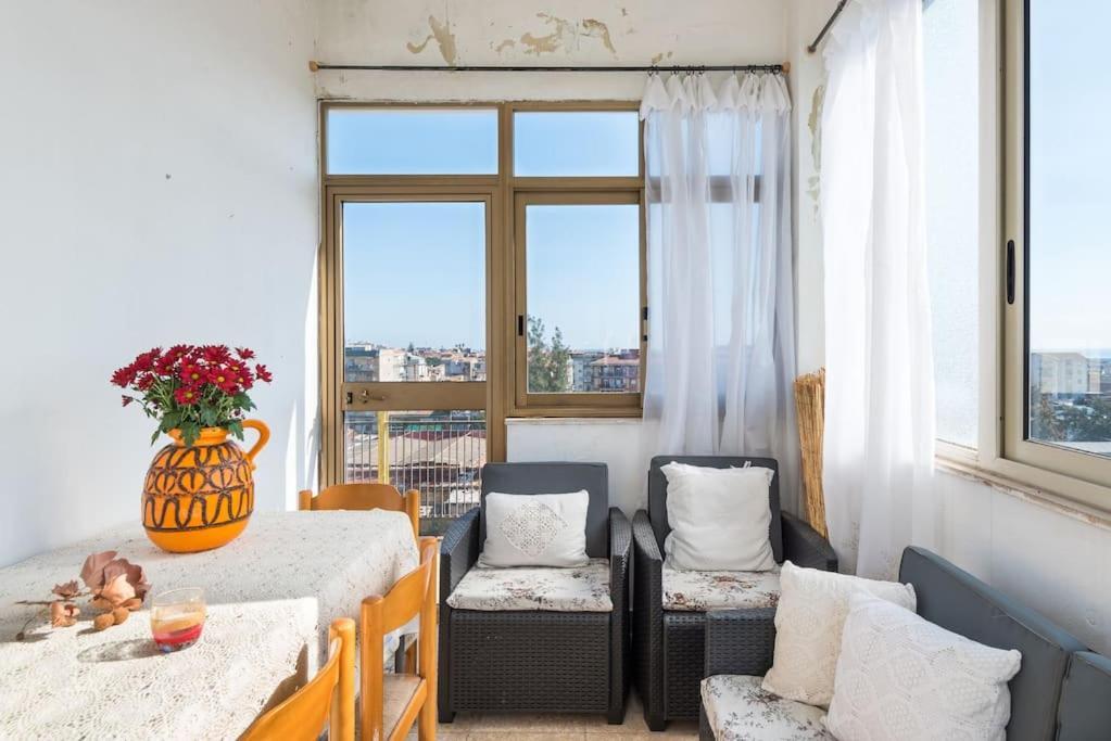 Top Floor Apartment Near Historic Fortino Катания Екстериор снимка