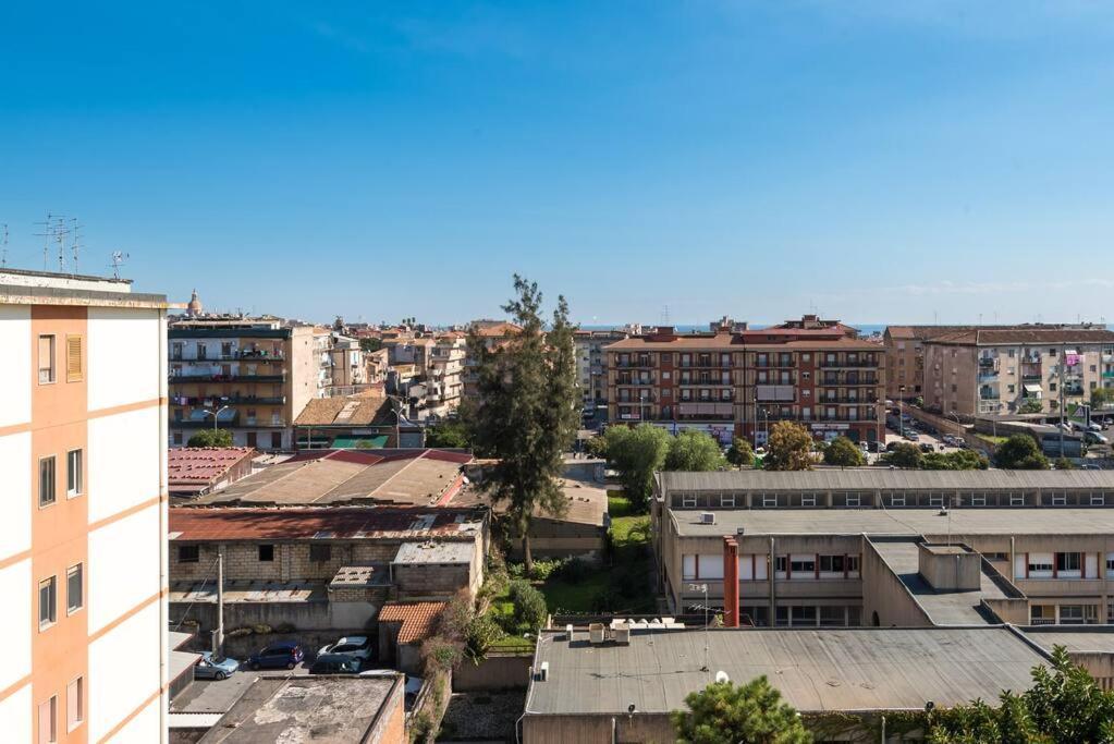 Top Floor Apartment Near Historic Fortino Катания Екстериор снимка