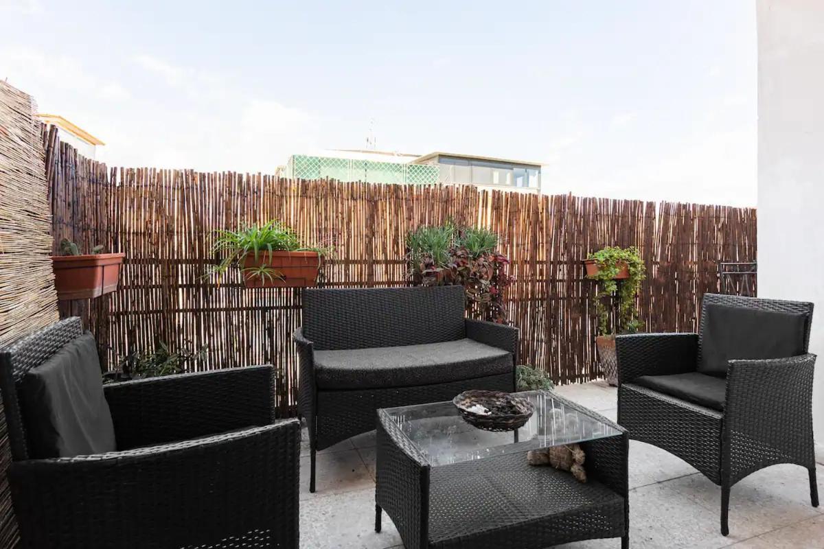 Top Floor Apartment Near Historic Fortino Катания Екстериор снимка