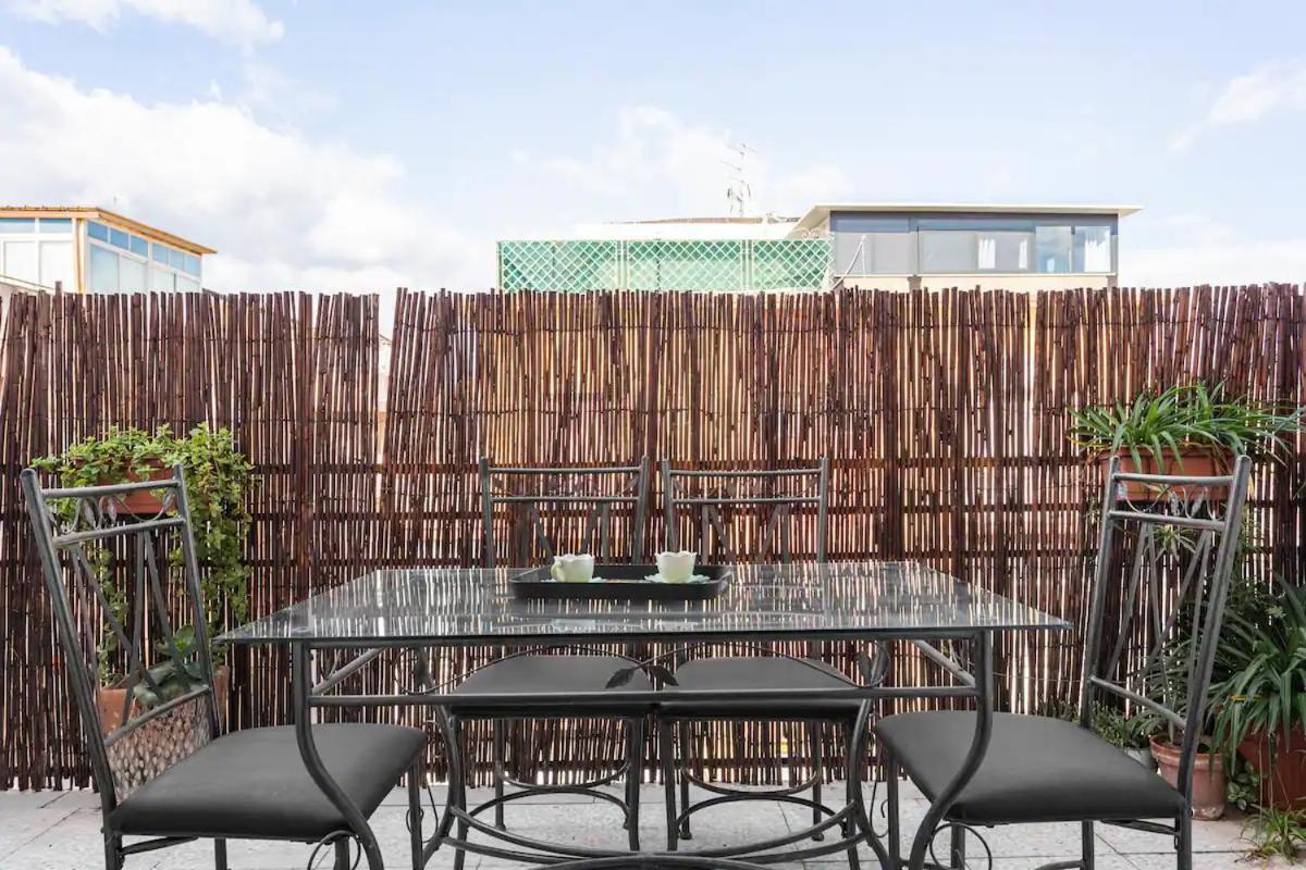 Top Floor Apartment Near Historic Fortino Катания Екстериор снимка